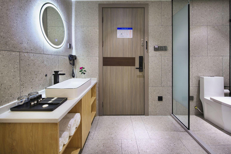 Bathroom 3, Xinyuege Hotel, Guilin