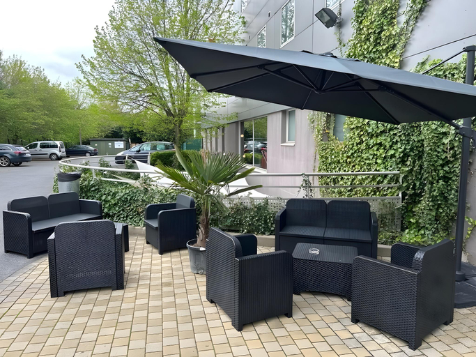 Food & Drinks 5, Standing Hotel Suites by Actisource, Val-d'Oise