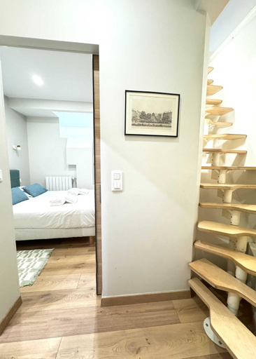 Bedroom 2, Elegant apartment - 2BR/5P - Champs de Mars, Paris