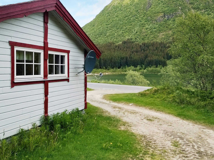Exterior & Views, 6 Person Holiday Home in Engavagen, Meløy