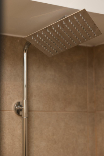 Shower 4, Nexus Apartments, Central Macedonia