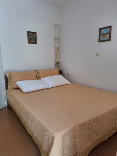 Bedroom 2, LASSI Apartment 1, Ionian Islands