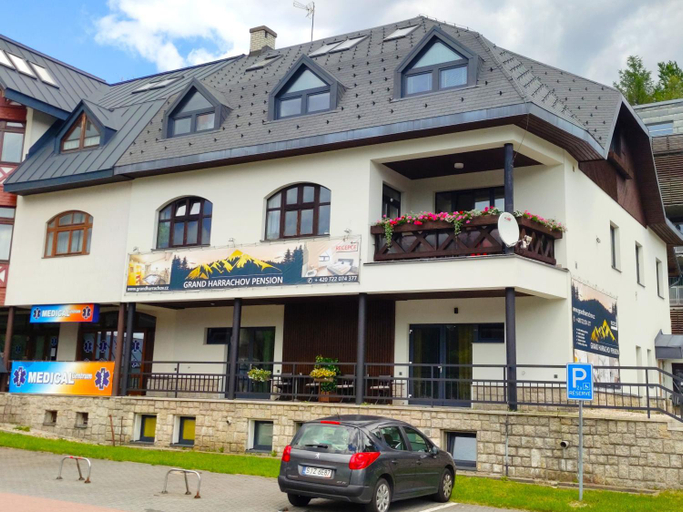 Others 3, GRAND HARRACHOV PENSION, Semily