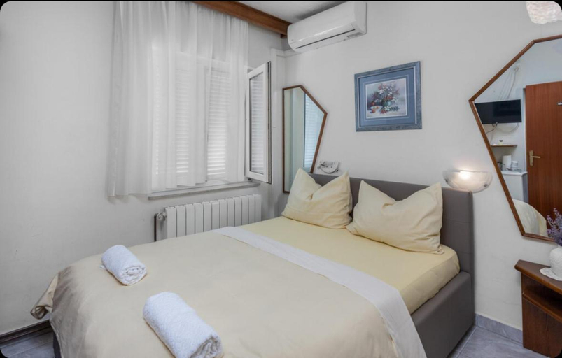 Bedroom 2, Villa Ana Selce, Crikvenica