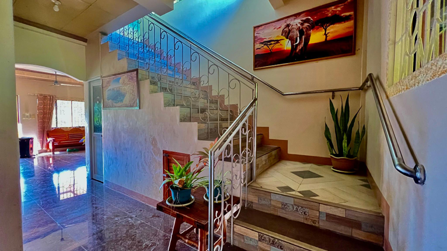 Public Area 4, Chateau La Princesa with cozy garden & bar, Puerto Princesa City