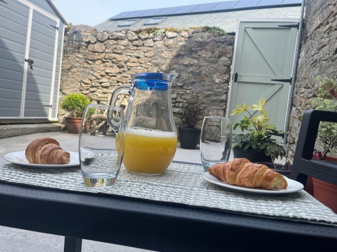 Food & Drinks 3, Tredenwith House, Cornwall