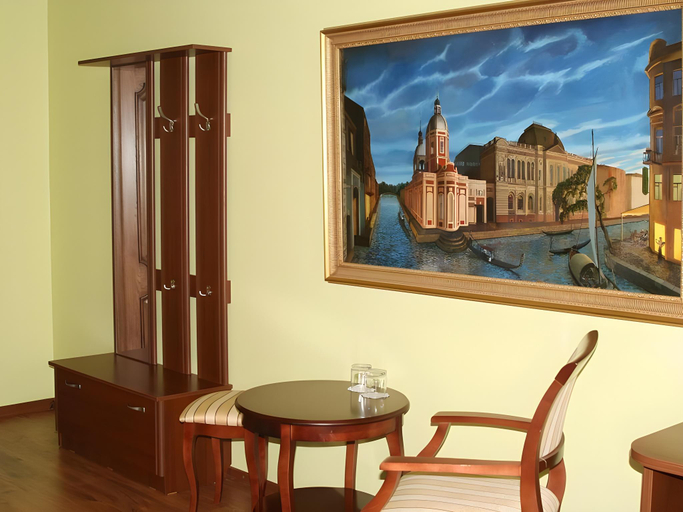 Others 2, Piterskaya Club Hotel, Sankt-Peterburg gorsovet