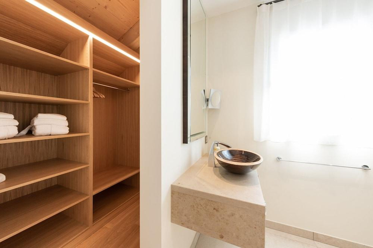 Bathroom 3, Hotel Alte Post, Imboden