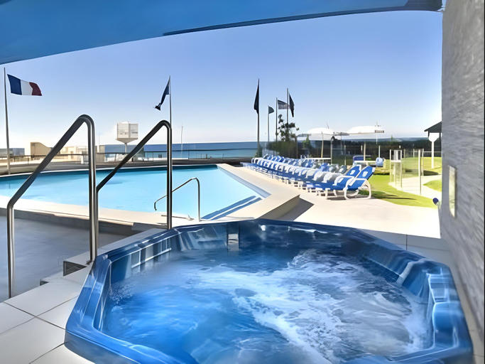 Sport & Beauty 2, Surfers International Apartments Resort, Gold Coast