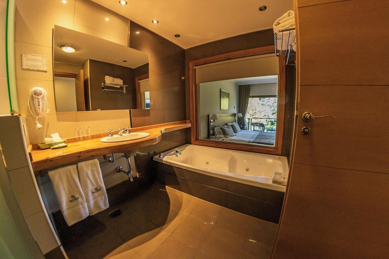Bathroom 4, Ruca Kuyen Golf And Resort, Los Lagos