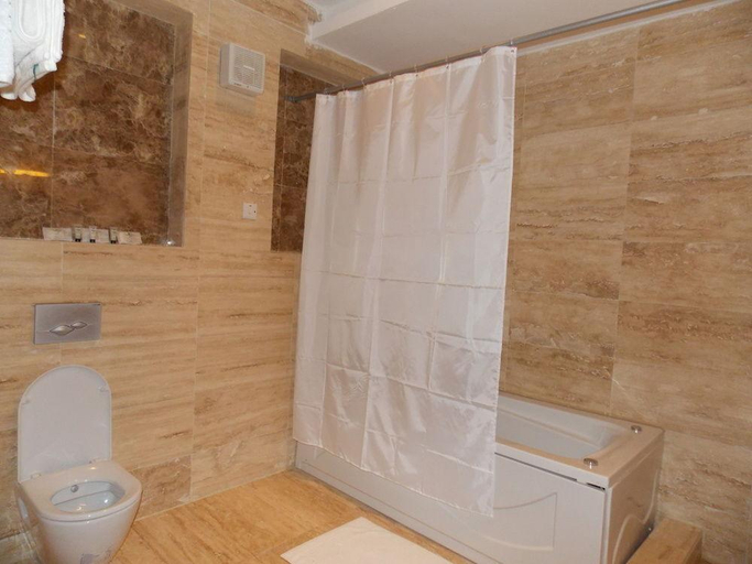 Bathroom 5, Fullmoon Hotels, Owerri Municipal