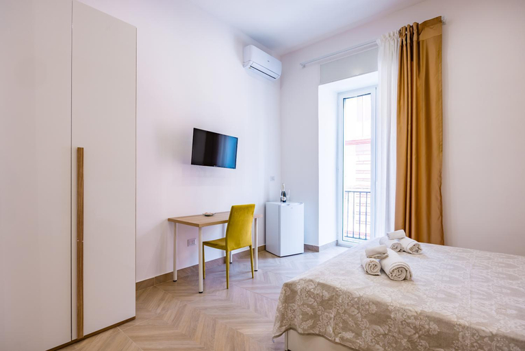 Bedroom 4, Essentia Home, Napoli