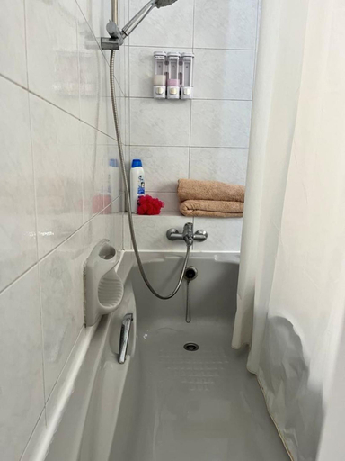 Bathroom, Carmax 2 Bedroom Appartment Birzebbugia