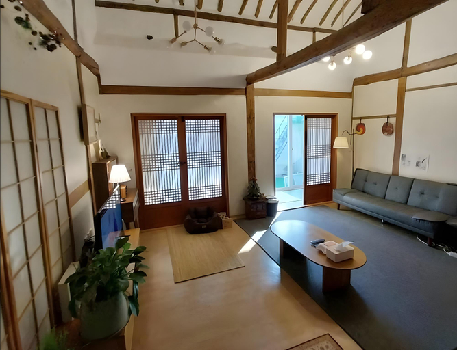 Others 5, Inside Hanok, Jeonju