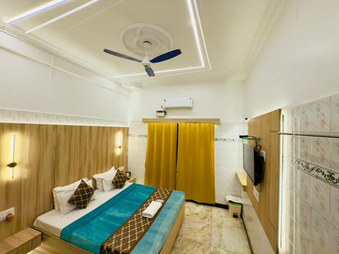 Bedroom, Greens Elite-Business Class Hotel Near Chennai Central Railway Station, Chennai