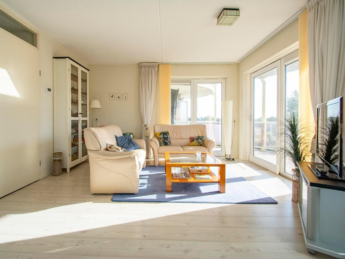 Others 3, Cozy Dune-View Apartment, Den Helder