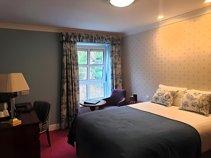 Bedroom 3, Killarney Dromhall Hotel