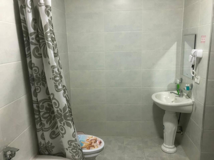 Bathroom 3, TURKISTAN Hotel, Kogon