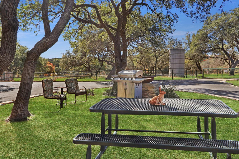 Others 5, River Lodge- Blanco Suite, Hays