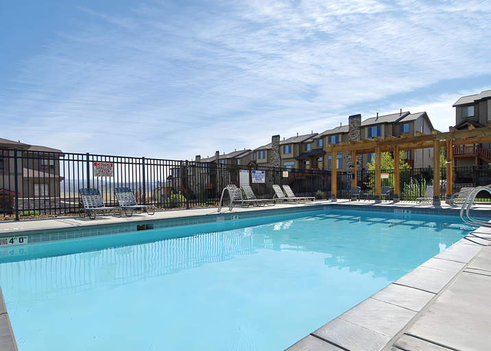 Sport & Beauty, Bear Hollow Village, Summit