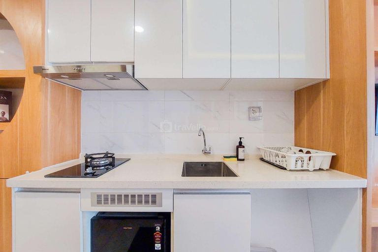 5, Minimalist Studio Sky House AlamSutera By Travelio, Tangerang
