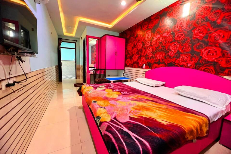 Bedroom 2, Gulshah Motel, Jalandhar