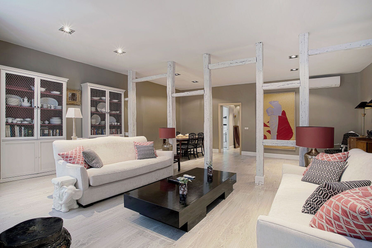 Others 2, Great 2 Bd Aparm in Prime Location. Huertas, Madrid