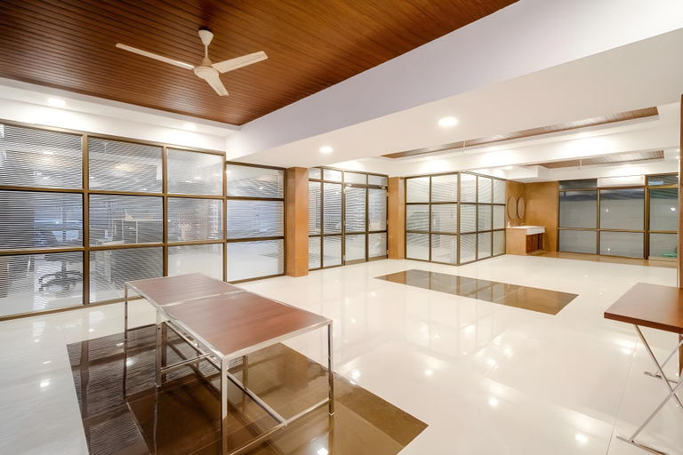 Others 5, Monday hotels Swarnas The Capital, Krishna