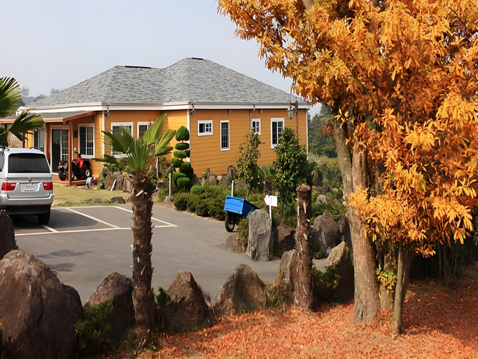 Exterior & Views 1, Jeju Skyline Pension, Jeju