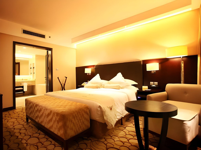 Bedroom 3, Kuntai Novel Hotel, Beijing