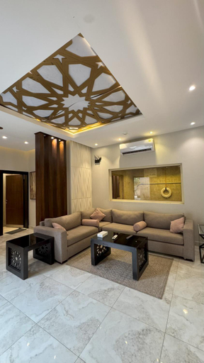 Others 2, فلل تري سيزون