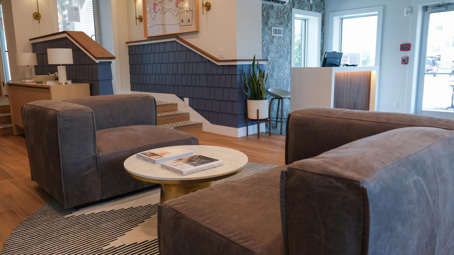 Public Area 2, Oceaneer Hotel, New Hanover