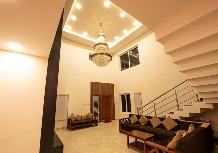 Public Area 3, Queen's Hotel Mount Garden Kodaikanal, Dindigul