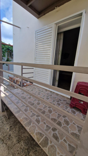 Others 4, Villa Minaj, Sarandës