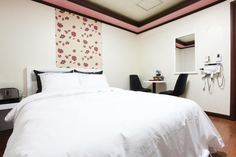 Bedroom 2, Yeonsinnae Hotel Mantova, Eun-pyeong