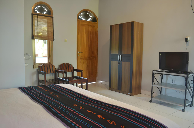 Bedroom, Silverin Resto and Hotel Bajawa, Ngada