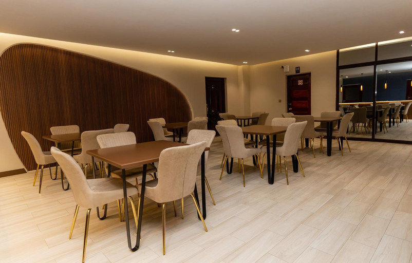 2, PEROLA HOTEl, Maputo