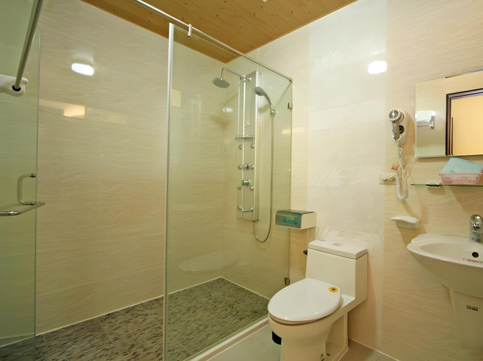 Bathroom 2, Mulan B & B, Pingtung