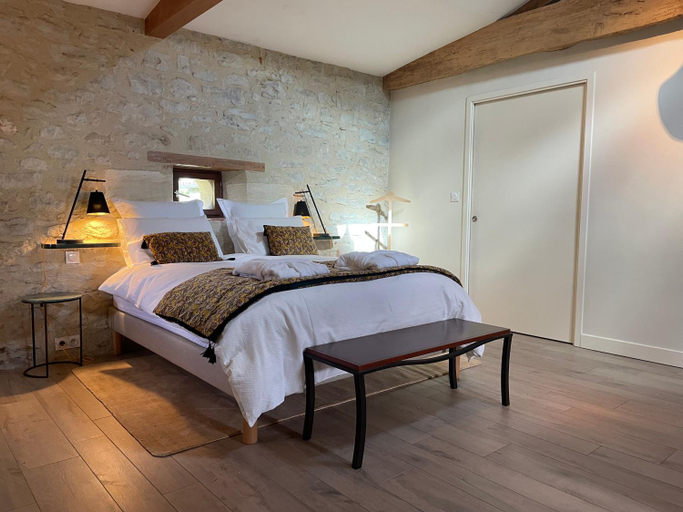 Others 5, Le Loft Ancien Haras de la Tour, Gironde