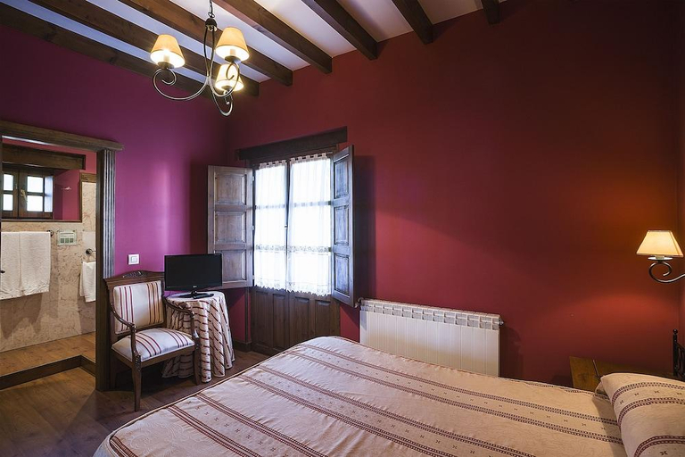 Bedroom 2, Posada Restaurante Prada a Tope, Cantabria