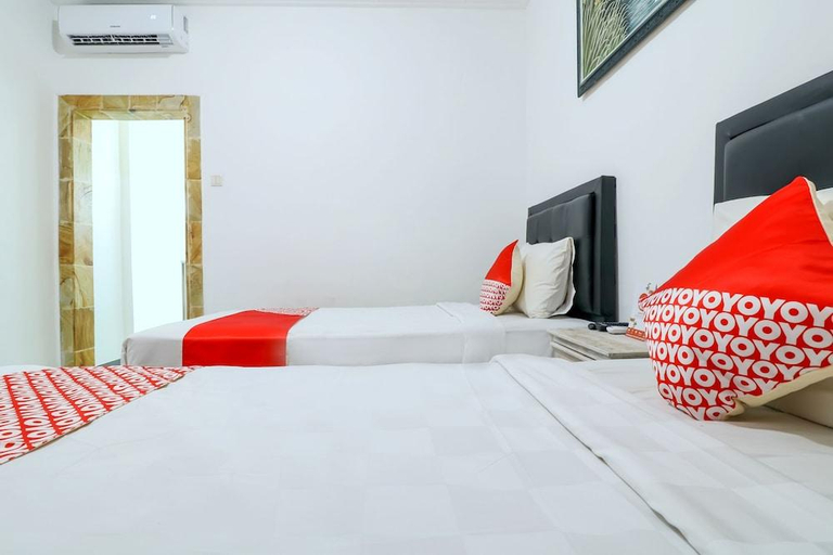 Bedroom 4, Rasa Sayang Beach Inn, Badung