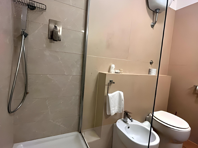 Bathroom 4, Napolit'amo Hotel Principe, Napoli