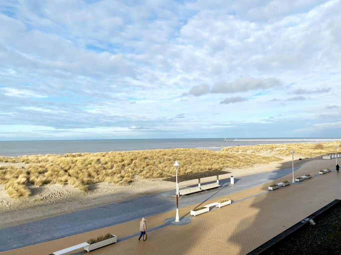 Others 5, Apartment in Nieuwpoort by the Beach, West-Vlaanderen