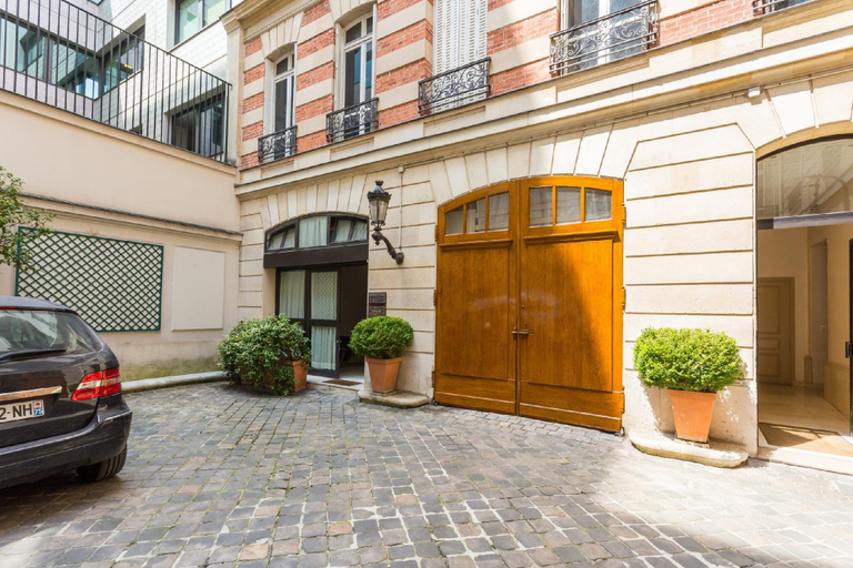 Exterior view 5, Modern studio for 4 people - Arc de Triomphe, Paris
