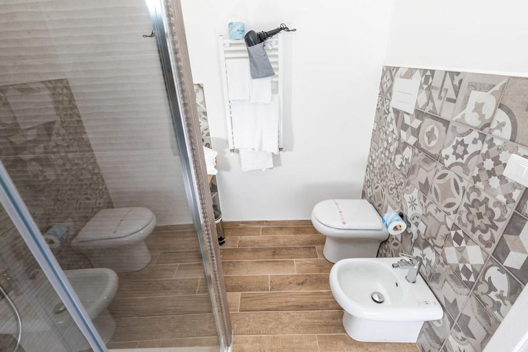 Bathroom 3, Leone Suite B&B & Restaurant AIC, Palermo