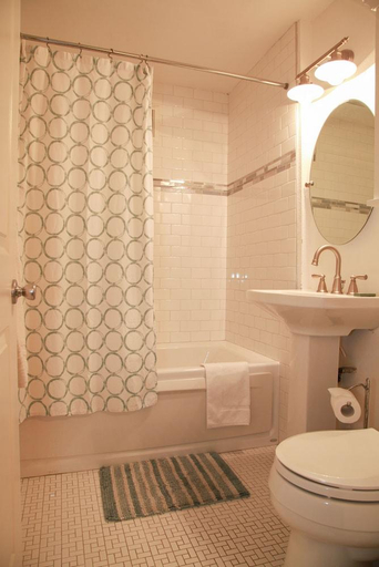 Bathroom 3, RIO VILLA BEACH RESORT BED AND BREAKFAST, Sonoma