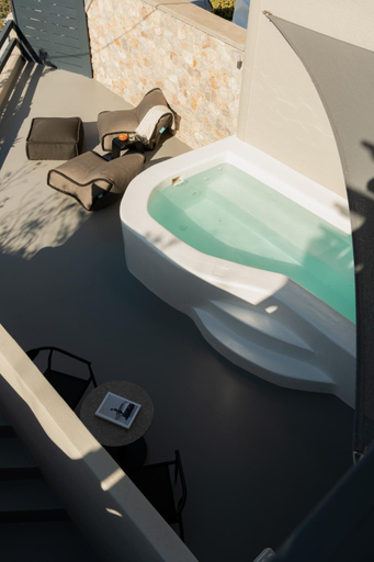 Others 4, Black Diamond Suites, South Aegean