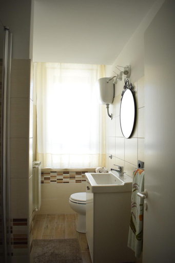 Bathroom 3, B&B CRISPI 53, Agrigento