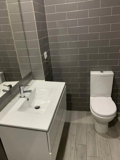 Bathroom, Hostel Real, Porto
