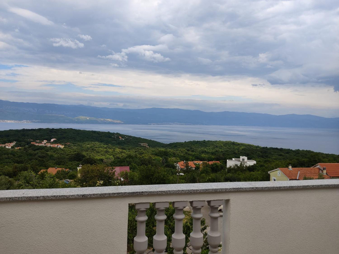 Others 2, Apartmani Danica, Vrbnik